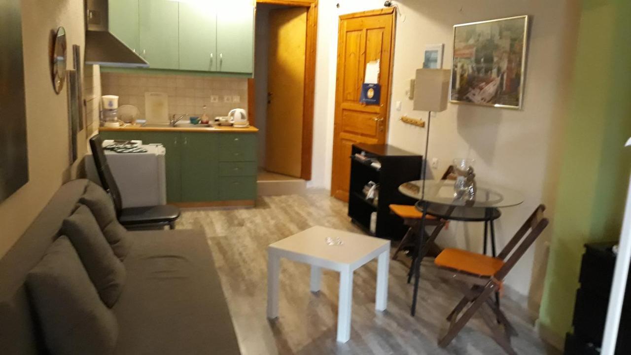 Mini Suite Neighboring The Center Thessaloniki Exterior photo